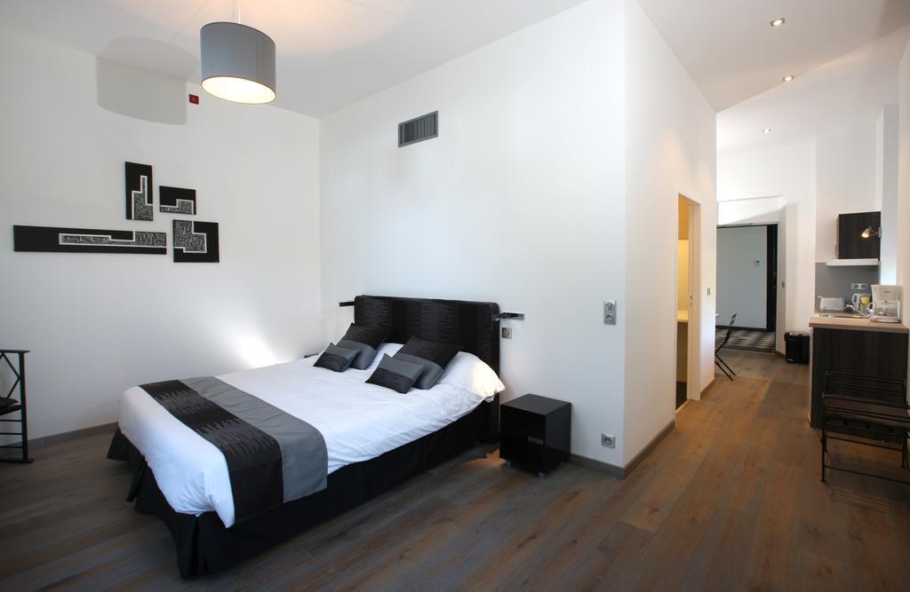 Domaine De L'Esperon Hotel Dax Room photo